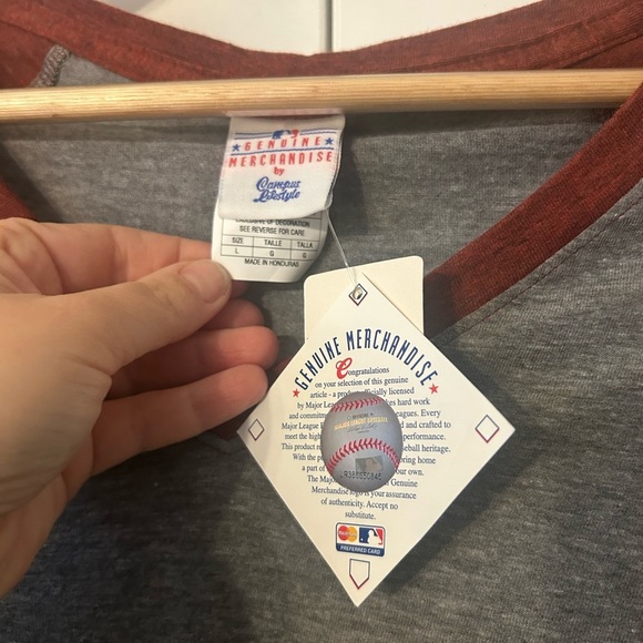 Cardinals baseball Gray and Red Raglan T-Shirt NWT MLB - Picture 4 of 5